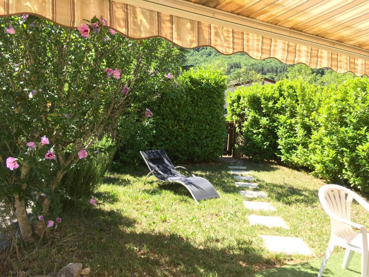 La Maiouneta Entrevaux Exteriör bild